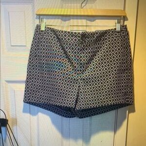 Geometric Print Women's Athletic Shorts - Black/White